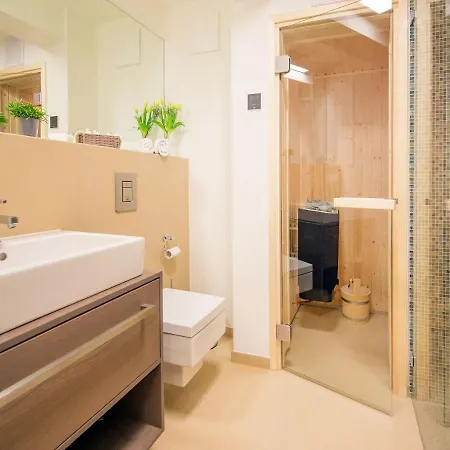 Appartamento Duenenresidenz Prora - Ferienwohnung In Toplage Mit Meerblick, Balkon Und Sauna Np-221 Binz